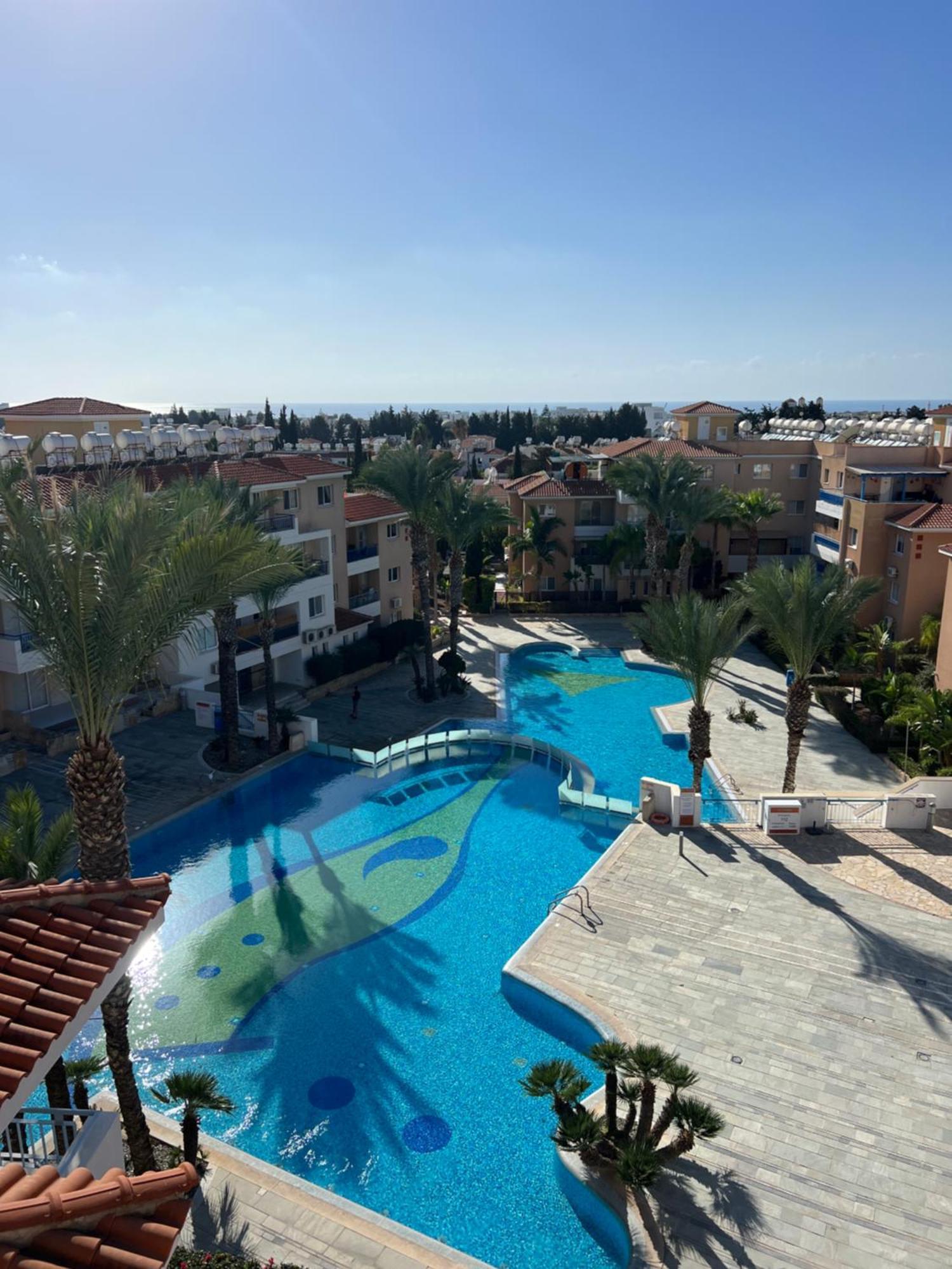 Iris Village Grand Apartment Paphos Exterior foto