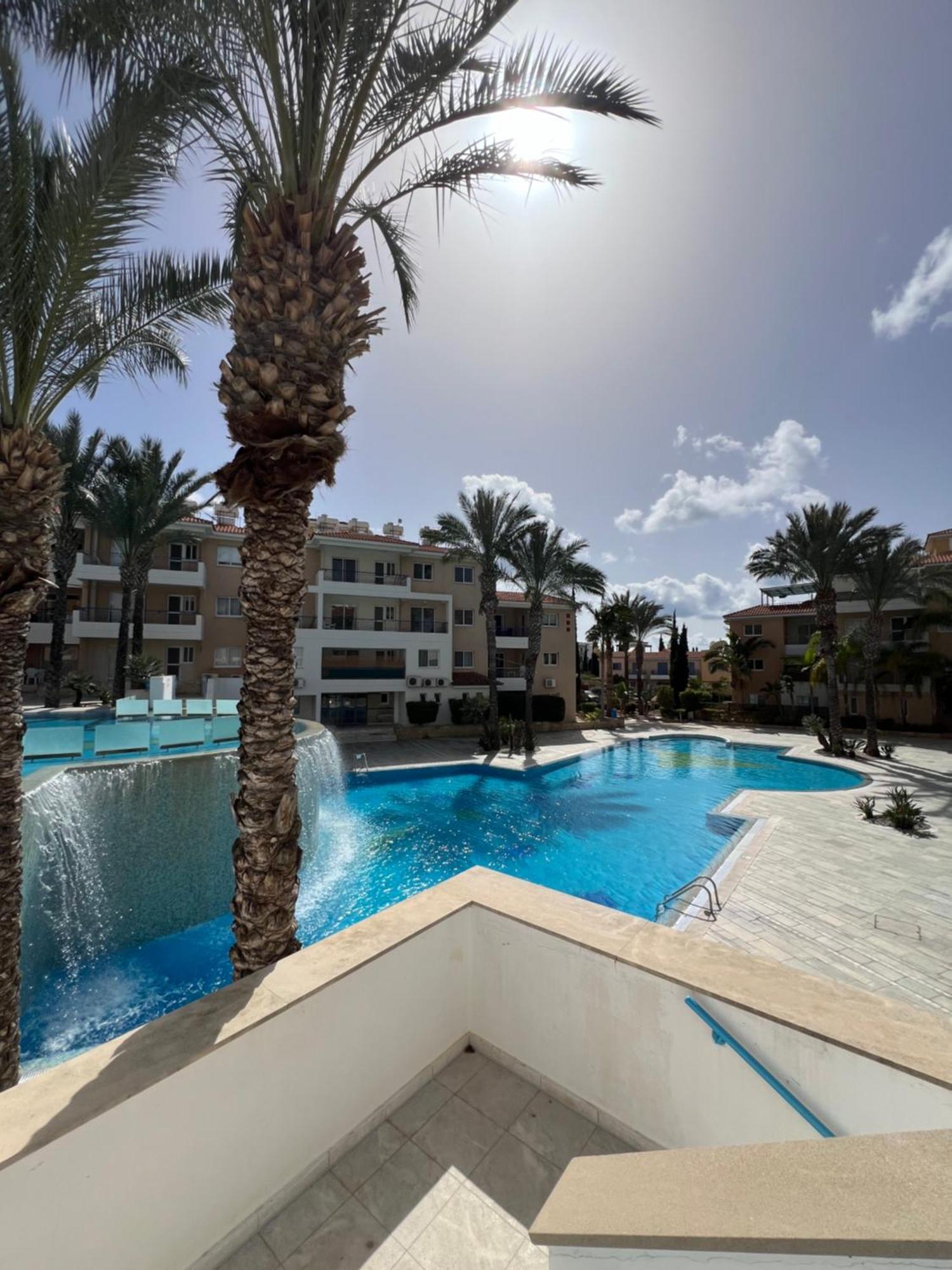 Iris Village Grand Apartment Paphos Exterior foto