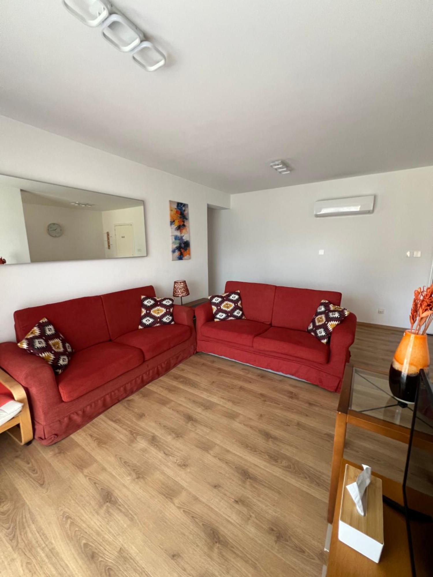 Iris Village Grand Apartment Paphos Exterior foto